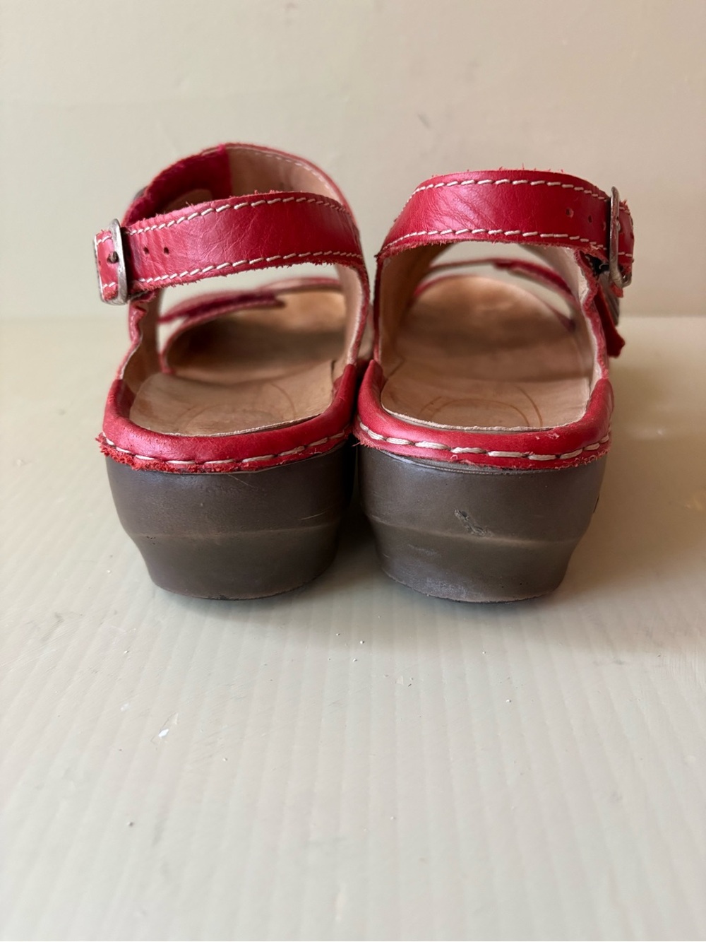 Josef Seibel Red Leather Comfort Sandals size 39 or 8.5 - Picture 5 of 9